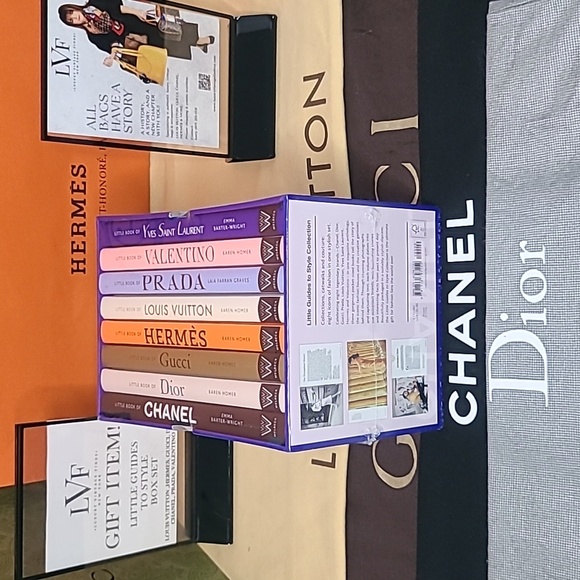 LITTLE BOOK OF STYLE BOXSET CHANEL,DIOR,GUCCI,HERMES,VUITTON,PRADA,VALENTENO,YSL - Picture 8 of 13